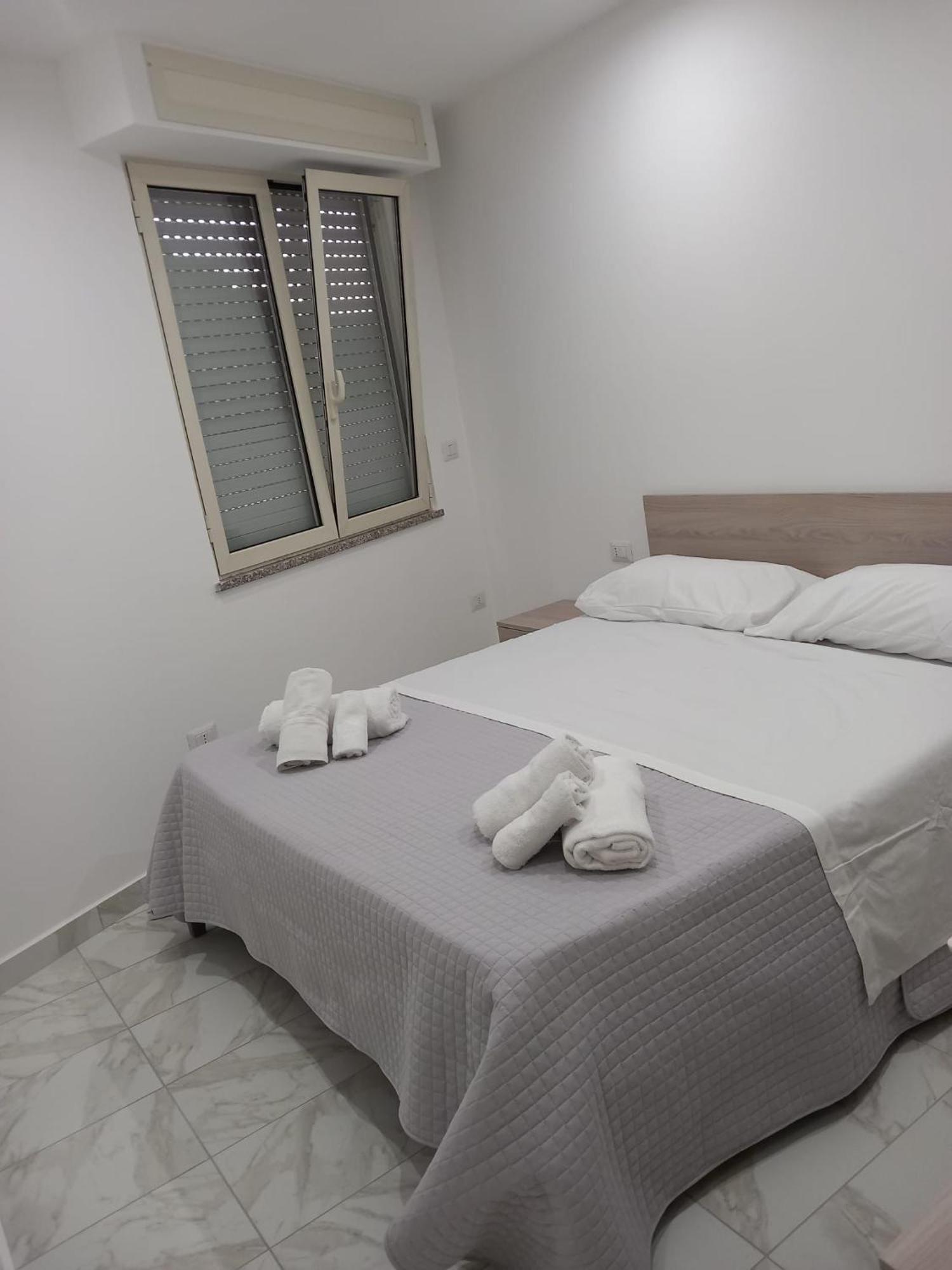 B&B Paestum Room ภายนอก รูปภาพ