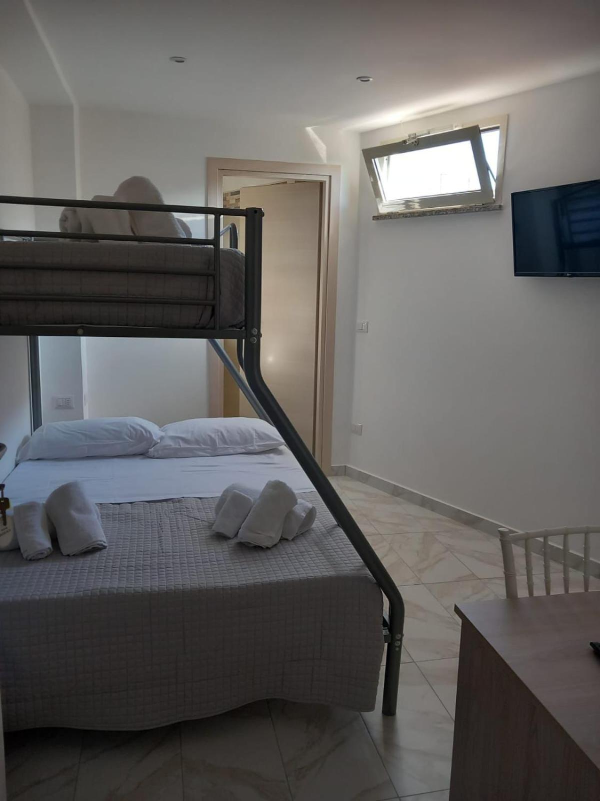 B&B Paestum Room ภายนอก รูปภาพ